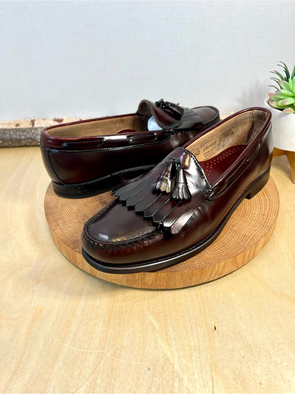 Vintage Weejun Layton Burgundy Tassel Kiltie Loafers Made in USA Size 10.5D